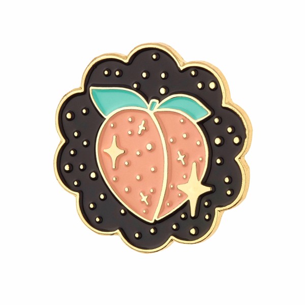 A soft enamel pin badge with a cloud-shaped background, gold plated edges and a pink peach in the middle. Small gold stars make the lapel pin sparkle.